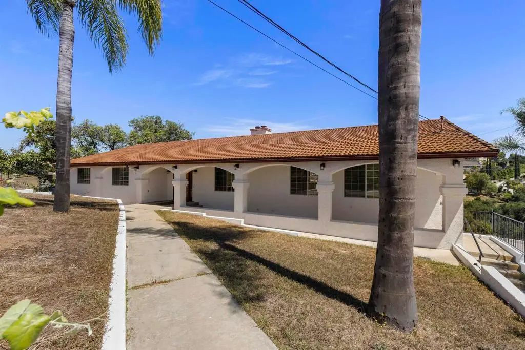 3480 Sunset Dr, Fallbrook, CA 92028 - #1