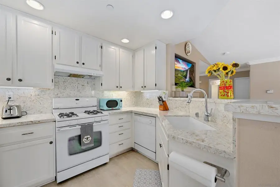 254 Aurora, San Marcos, CA 92078 - #3