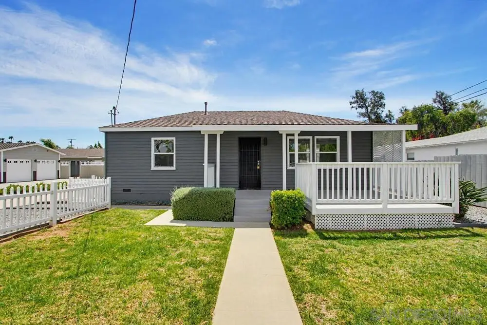 1011 Knowles Ave., Carlsbad, CA 92008 - #1