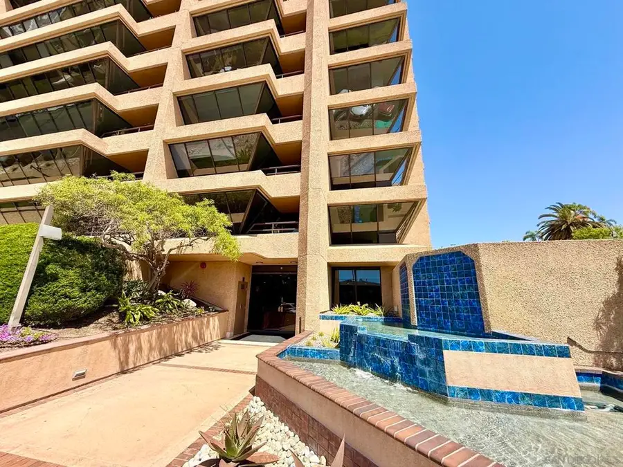 230 W Laurel St #204, San Diego, CA 92101 - #3