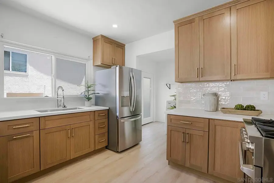 3296 Talbot, San Diego, CA 92106 - #3