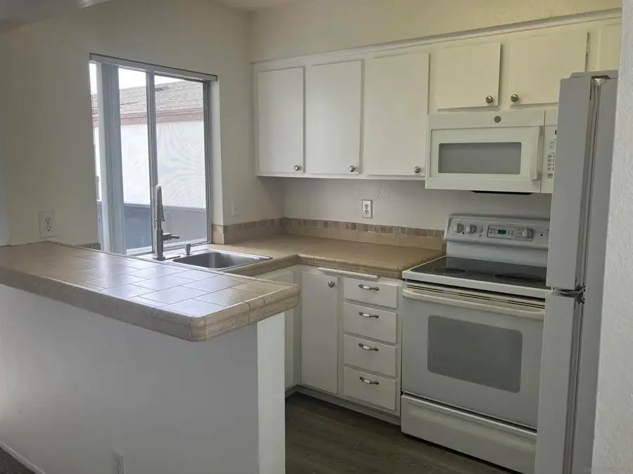 1361 Caminito Gabaldon #D, San Diego, CA 92108 - #3
