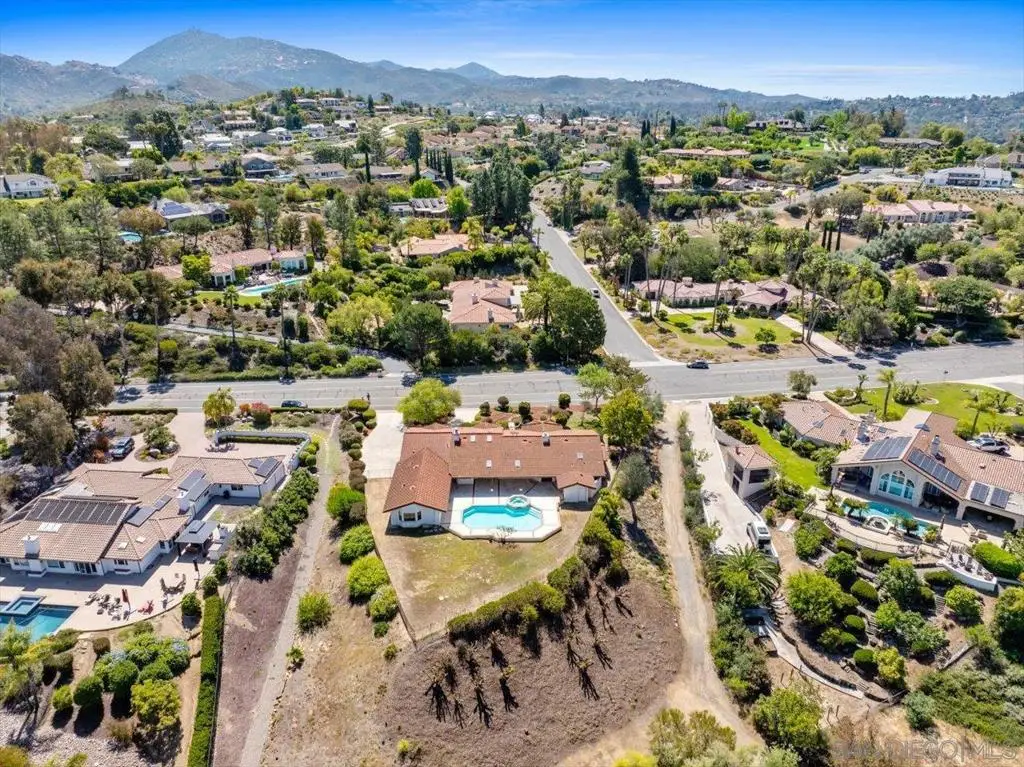 17648 Valle Verde Rd, Poway, CA 92064 - #1