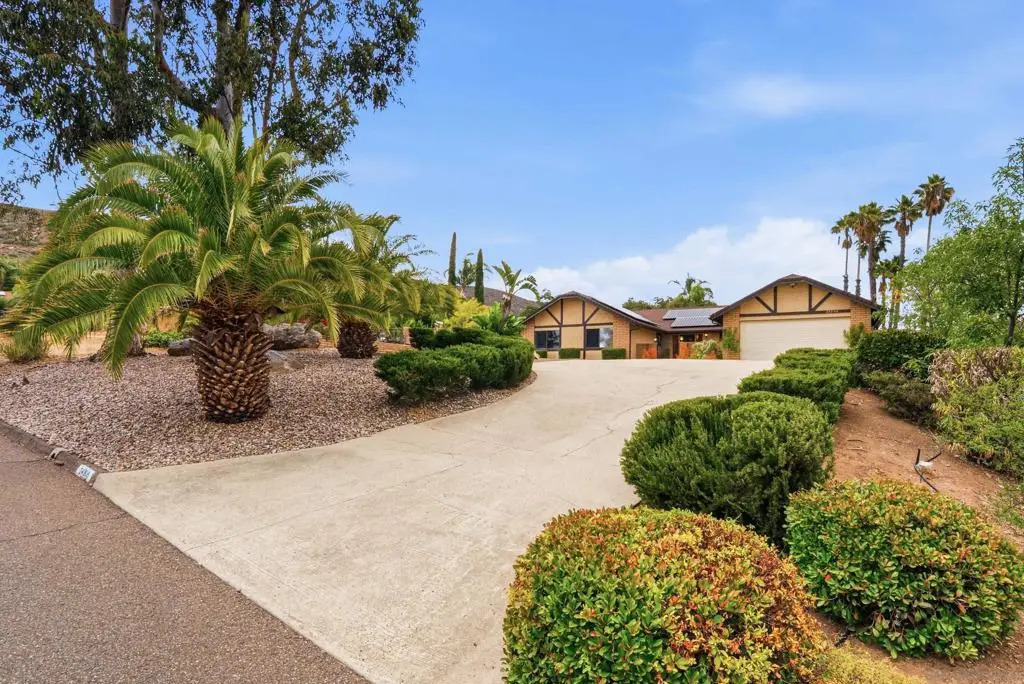 24308 Sargeant Rd, Ramona, CA 92065 - #1