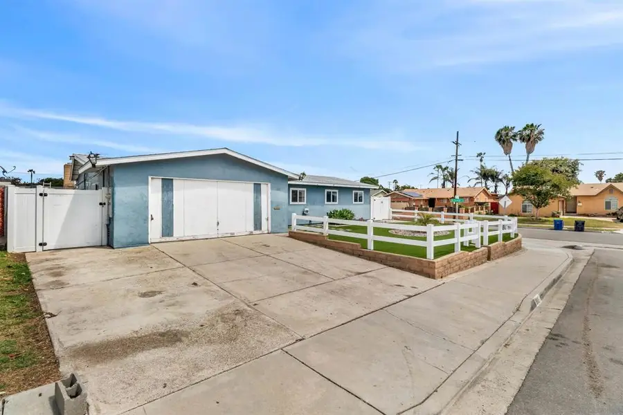 901 Saint George Ct, Spring Valley, CA 91977 - #2