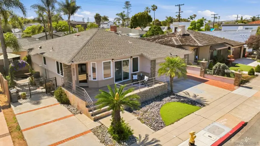 3634 Crown Point Dr, San Diego, CA 92109 - #2