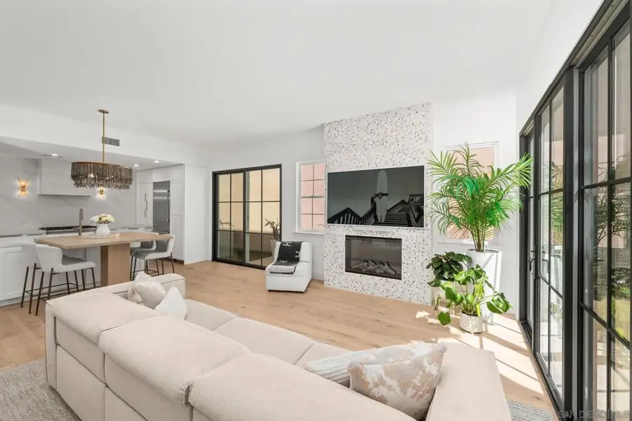 2742 Laning, San Diego, CA 92106 - #2
