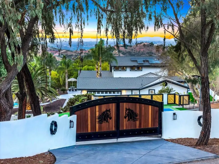 3065 Fairview Drive, Vista, CA 92084 - #2