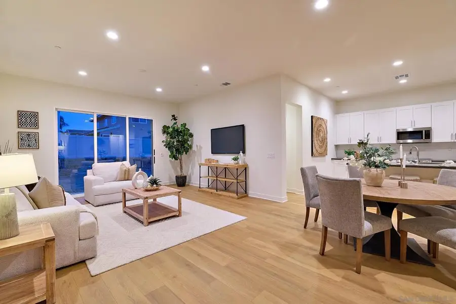 757 Michael Ct, Vista, CA 92081 - #3