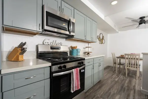 1040 E Washington Ave #30, Escondido, CA 92025