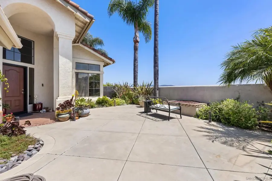 2099 White Birch Dr, Vista, CA 92081 - #2