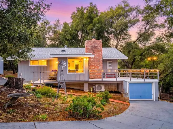 3076 Pera Alta Dr, Julian, CA 92036