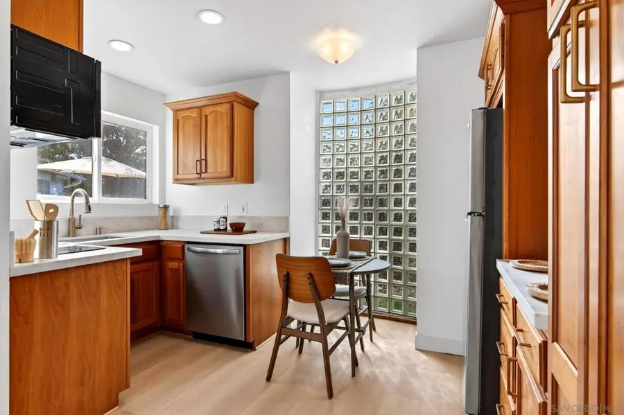 1820 Bienvenida Circle, Carlsbad, CA 92008 - #3