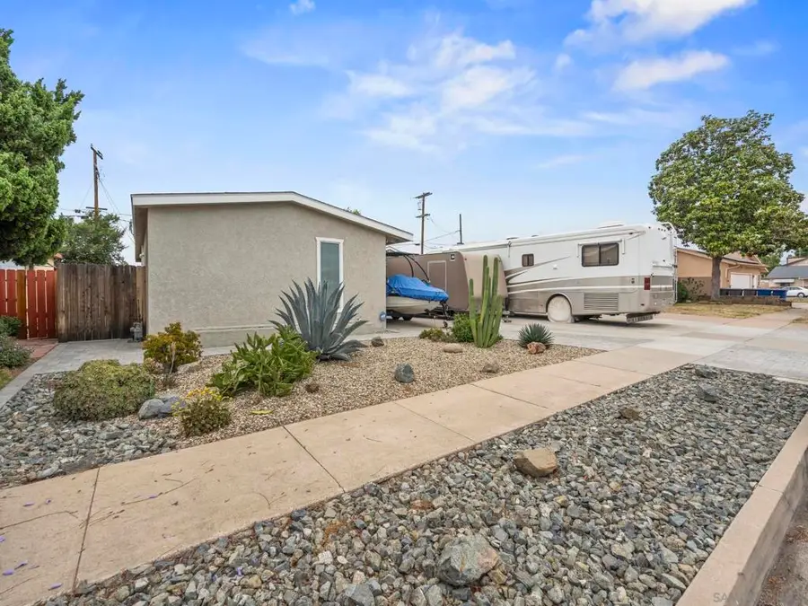 672 Brockwood Dr., El Cajon, CA 92021 - #2