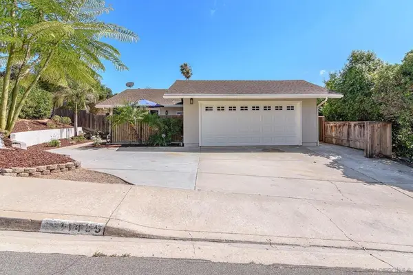 11489 Alamzon St, Rancho Penasquitos, CA 92129