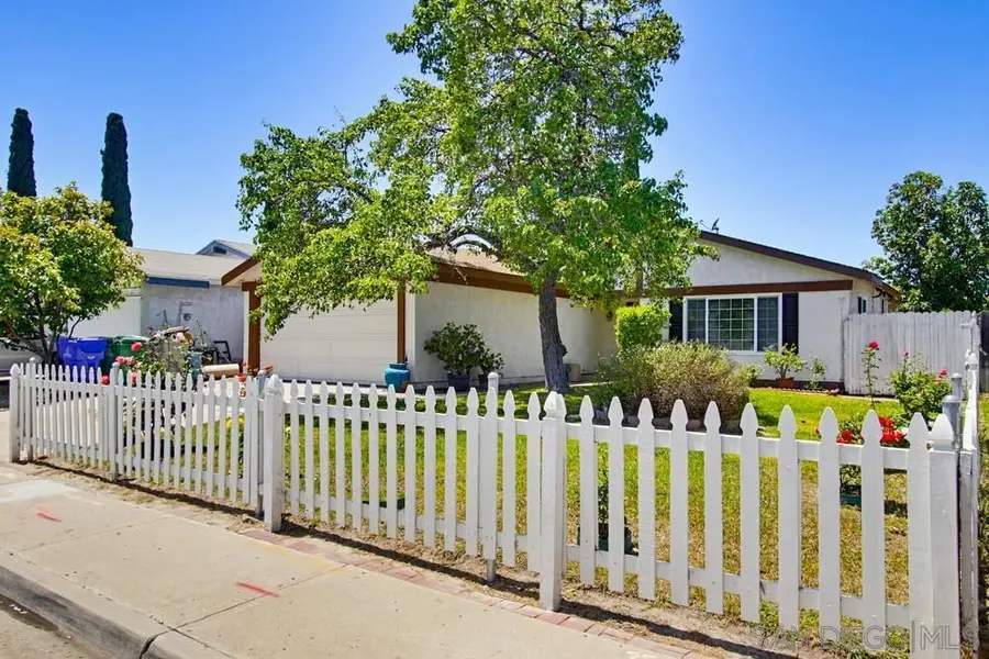 11344 Kelowna Rd., San Diego, CA 92126 - #2