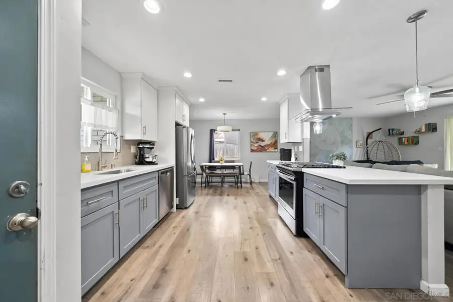 265 Los Reyes Dr., San Diego, CA 92114 - #2