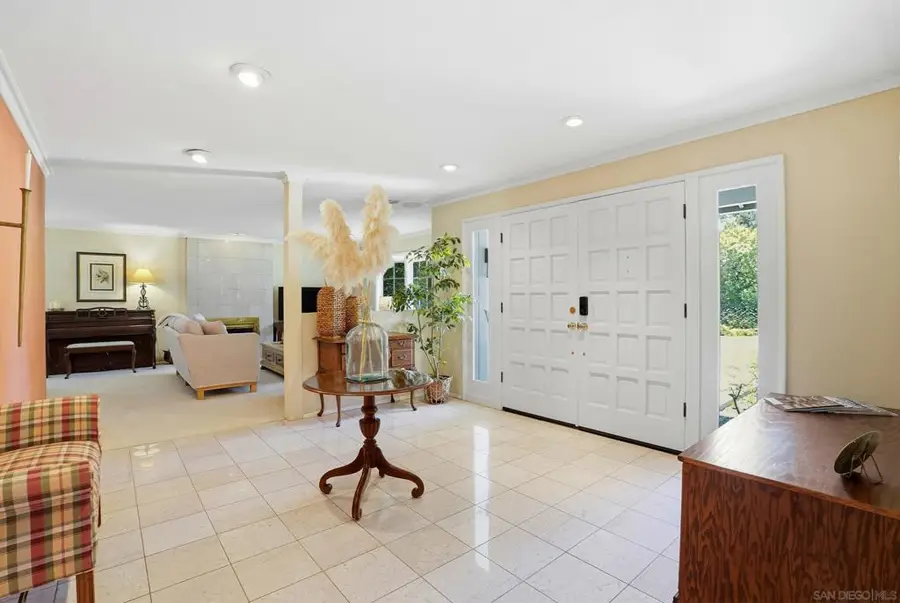 6859 Avenida Andorra, La Jolla, CA 92037 - #3