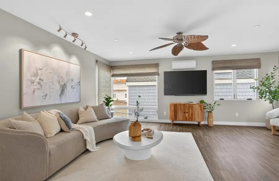 Address Withheld By Seller, San Diego, CA 92109 - #3