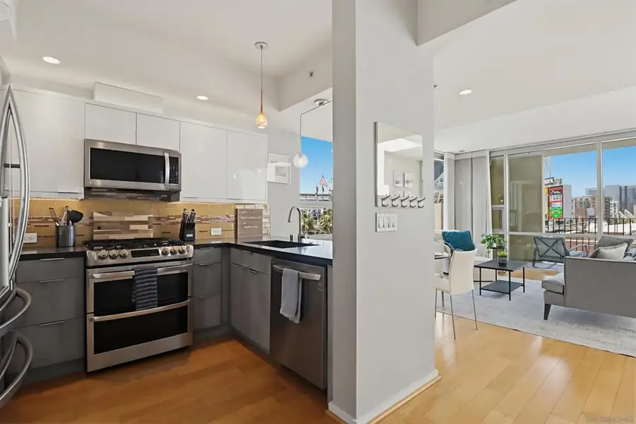 321 10th #512, San Diego, CA 92101 - #2