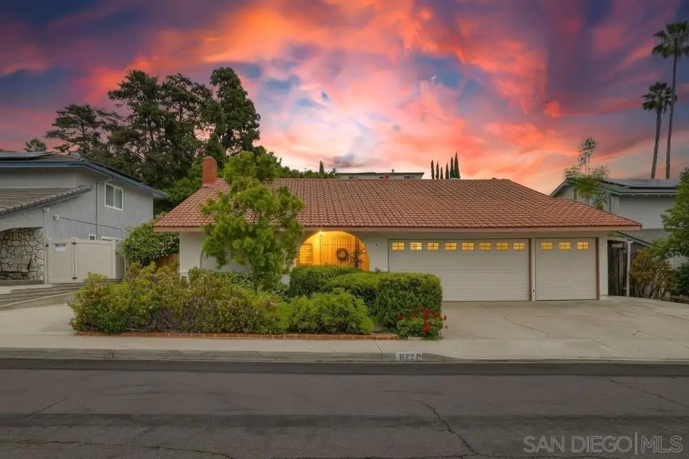 6221 Lake Athabaska Place, San Diego, CA 92119 - #1