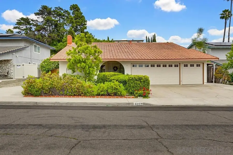 6221 Lake Athabaska Place, San Diego, CA 92119 - #3