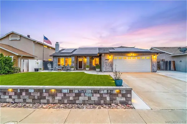 10083 W Glendon Cir, Santee, CA 92071