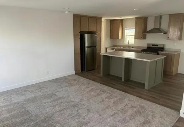 725 Thornton Avenue #31, Hemet, CA 92543