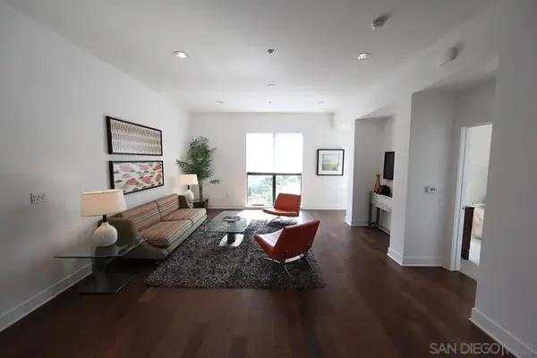 402 Rockefeller #306, Irvine, CA 92612
