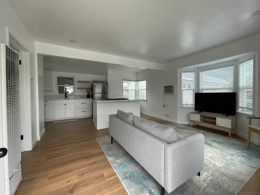 218-220 E Connecticut Ave, Vista, CA 92084 - #2