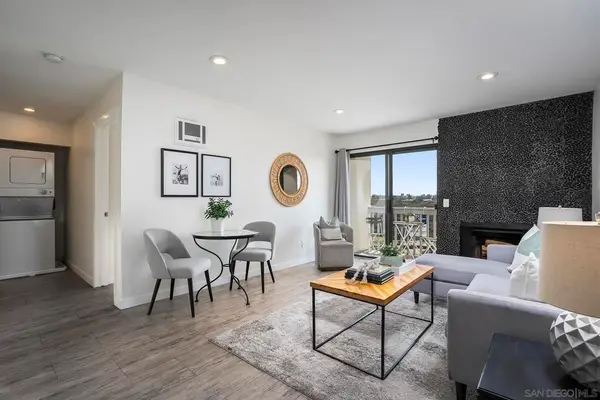 2909 Cowley #F, San Diego, CA 92117