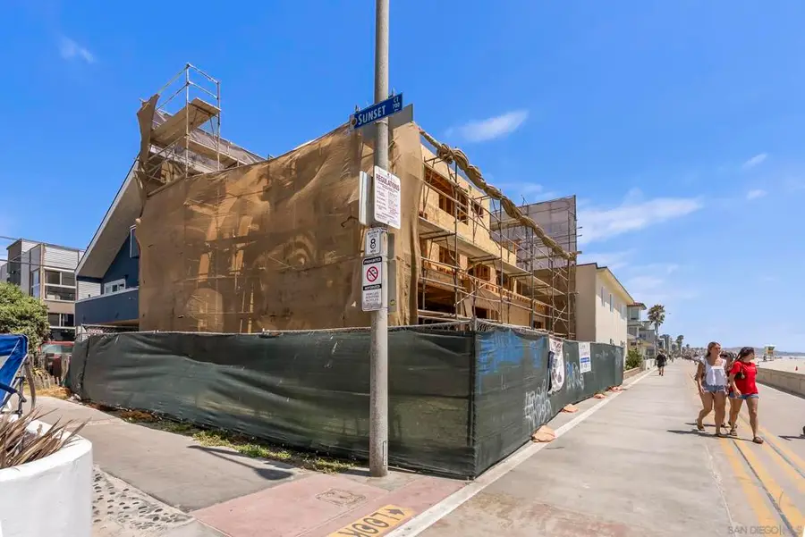 701 Sunset Ct, San Diego, CA 92109 - #3