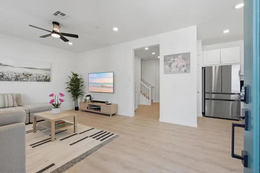 973 Bradley Way, Vista, CA 92081 - #3