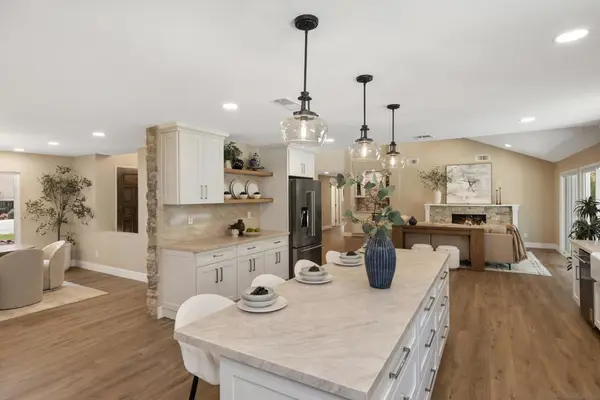 Address Withheld By Seller, San Diego, CA 92120