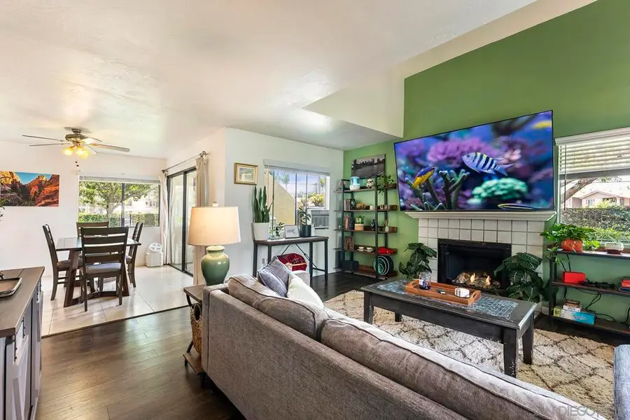 355 N Melrose Dr N #E, Vista, CA 92083 - #3