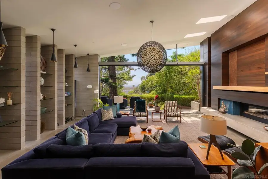 460 Palmitas St, Solana Beach, CA 92075 - #2