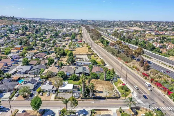 8619 Tyler St, Spring Valley, CA 91977