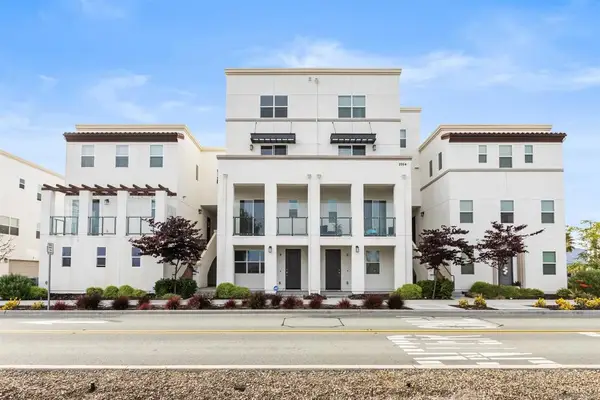 2054 Luzon #4, Chula Vista, CA 91915