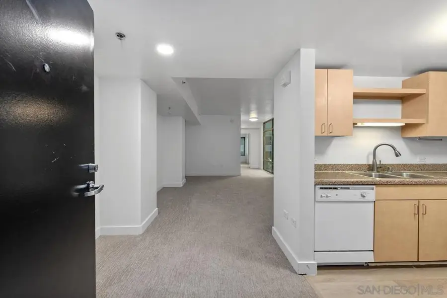 425 W Beech #204, San Diego, CA 92101 - #3
