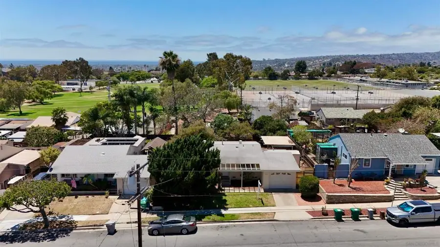 3636 Tomahawk Ln, San Diego, CA 92117 - #2