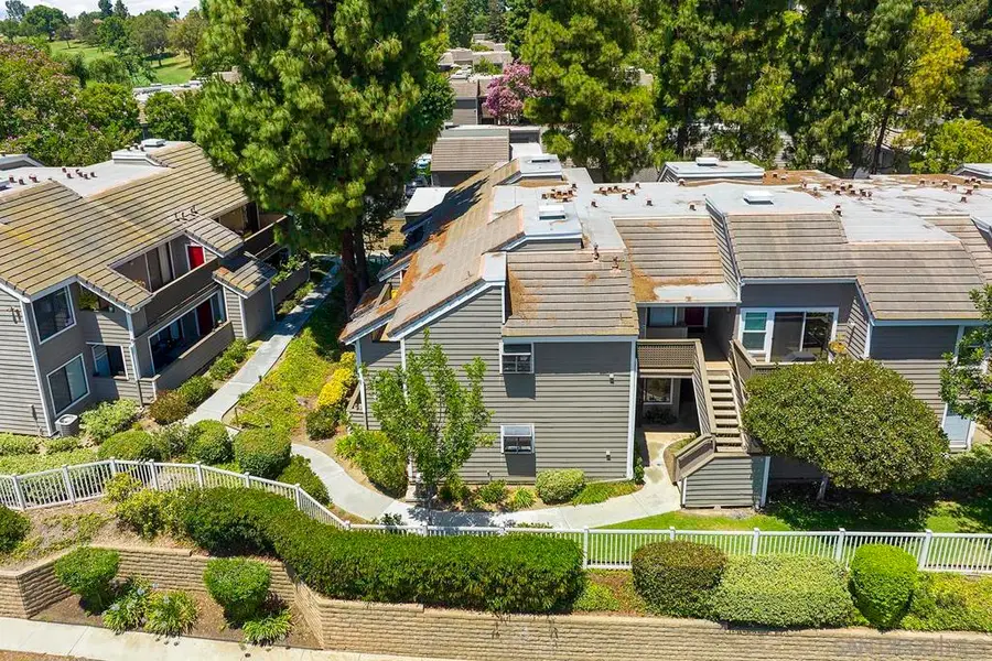 1059 Shadowridge Drive #7, Vista, CA 92081 - #2