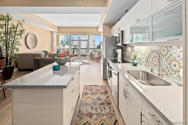 350 W Ash St #809, San Diego, CA 92101