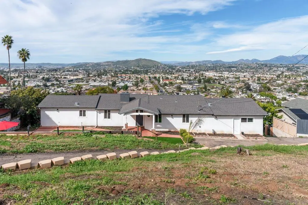 1192 Merritt Dr, El Cajon, CA 92020 - #1