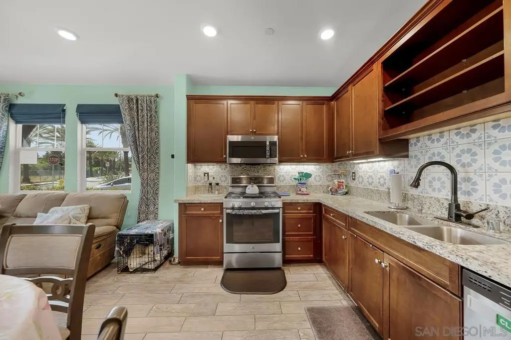 1545 Crown Ln #6, Chula Vista, CA 91915 - #1