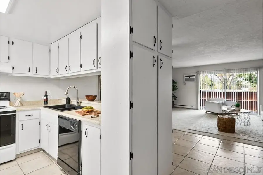 8761 Lake Murray #9, San Diego, CA 92119 - #2