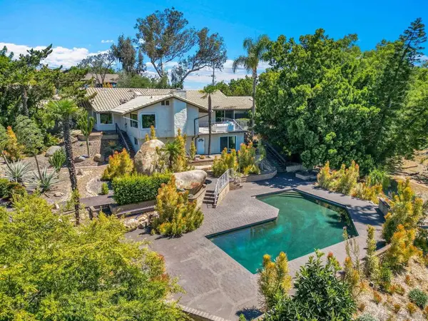 1389 Merritt Dr, El Cajon, CA 92020