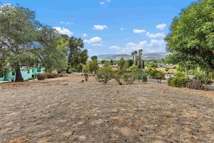 Patterson Rd, Escondido, CA 92027 - #2