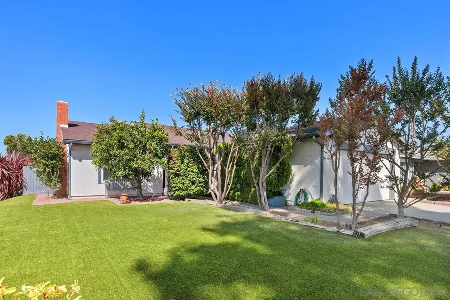 848 Harding St, Escondido, CA 92027 - #3