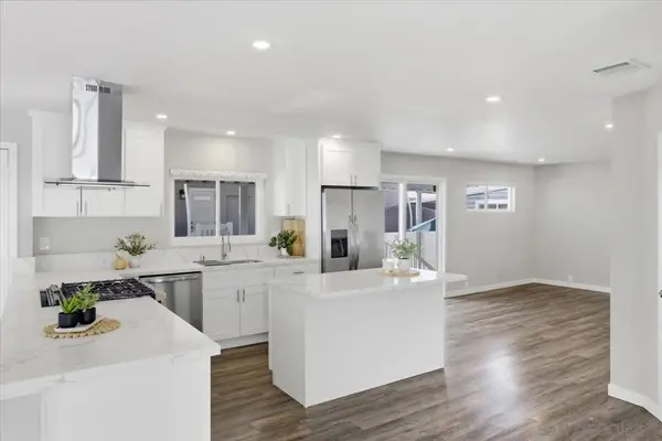 7023 San Bartolo Street, Carlsbad, CA 92011