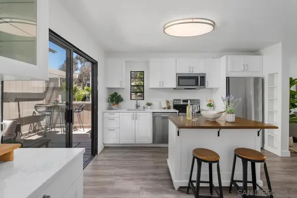 2726 Ariane Dr #46, San Diego, CA 92117